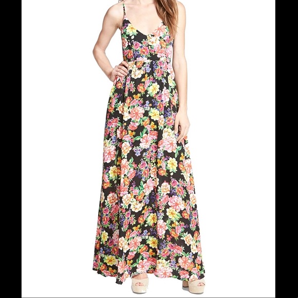 Lucca Couture Dresses & Skirts - Lucca Couture Floral Maxi Dress‎
